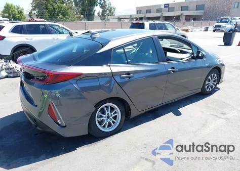 2022 Toyota Prius Prime Le z USA, uszkodzony, nr VIN JTDKAMFP3N3218022